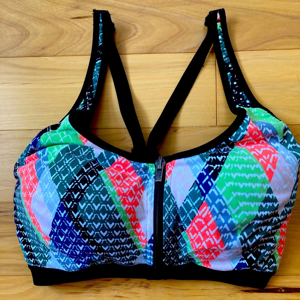 Victoria’s Secret front zip sports bra